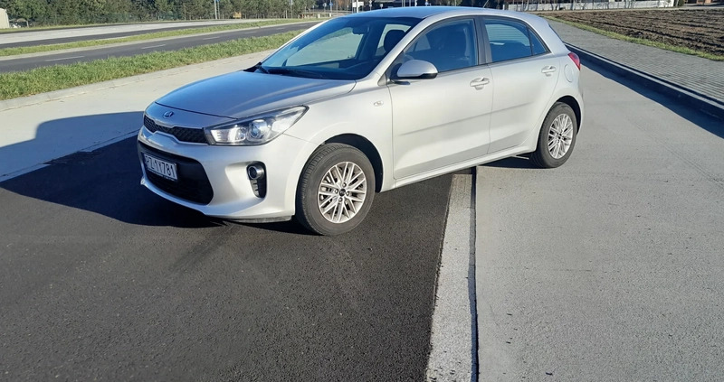 Kia Rio cena 46999 przebieg: 31000, rok produkcji 2019 z Luboń małe 29